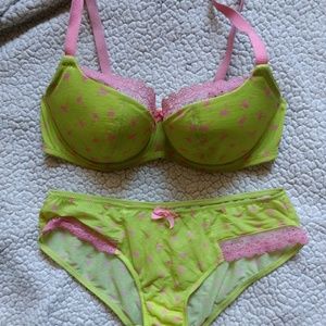 Cleo Darcy Flamingo Bra Panty Set 30E 30DDD xs